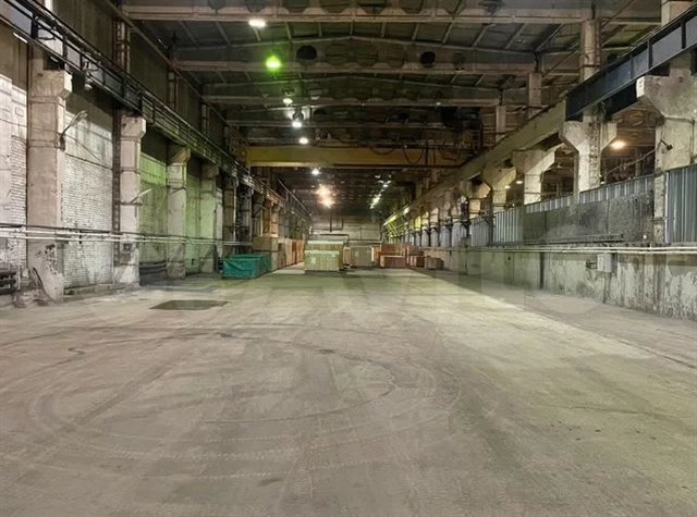 Продажа отапливаемого производственного помещения 9178 м² с кран-балками
