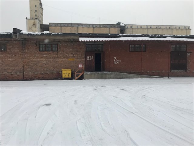 Аренда утеплённого склада 611 кв м с пандусом и ж\д
