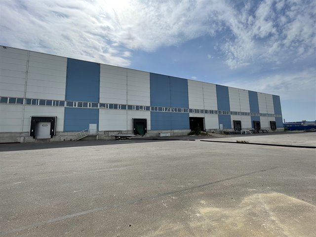 Аренда нового производственно-складского комплекса класса А 7200 кв м возле КАД (возможно аренда по 3600 кв м)