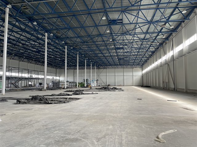 Аренда нового производственно-складского комплекса класса А 7200 кв м возле КАД (возможно аренда по 3600 кв м)