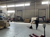 Отапливаемый склад 1400 кв м с пандусом на парнасе возле КАД