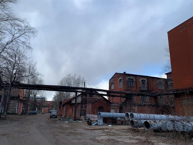 Продажа завода в Кронштадте 13829 кв м на земельном участке 5,1Га. С причальной стенкой 170 метров