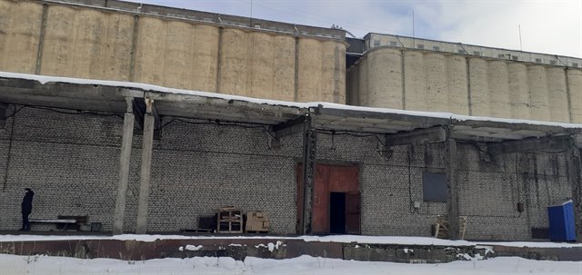 Аренда неотапливаемого  склада  228 кв.м. с пандусом по Заповедной ул.