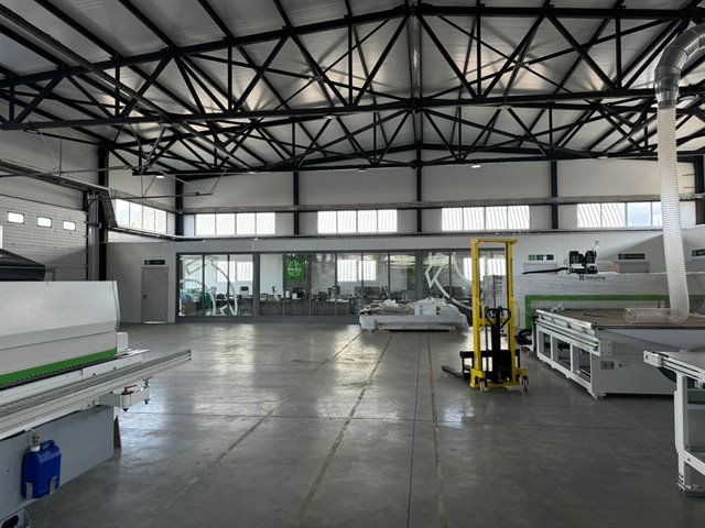 Аренда нового производственно-складского помещения 1450 м² возле КАД. Возможно установить кран-балку на 5 т