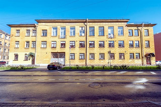 Отапливаемое универсальное помещение под офис, торговлю, шоу-рум, мастерскую, склад - 598 м2