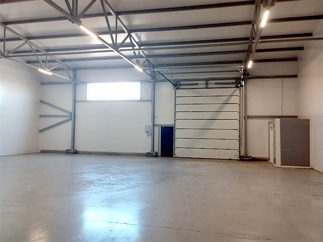 Отапливаемое помещение под автосервис, склад, не энергоемкое производство - 240-360-1360 м2