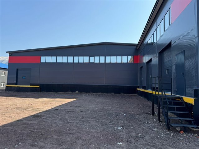 Продажа отапливаемого склада с пандусом 2227 м² на земельном участке 0,5 га