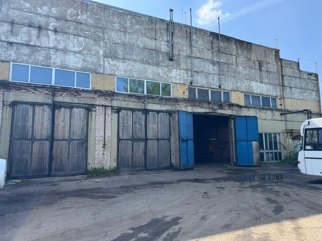 Аренда помещения под любые цели 2500 м² с кран-баклками на 3 т