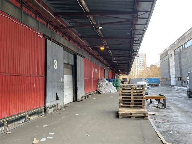 Аренда склада с пандусом 750 м² в городе