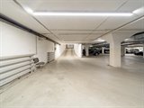 Аренда отапливаемого паркинга под торговлю, шоу-рум - 1651 м2