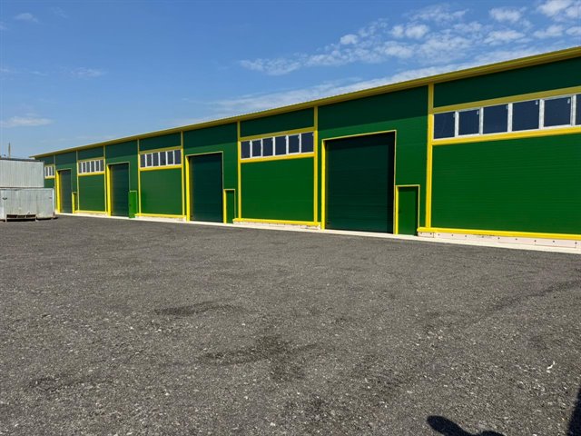 Аренда 2 новых отапливаемых ангаров от 300 до 2160 м² на участке 0,5 га