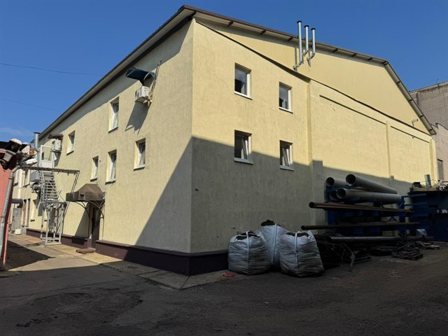 Продажа производственного помещения 900 м² с кран-балками в городе