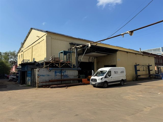 Продажа производственного помещения 900 м² с кран-балками в городе
