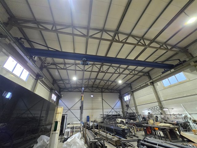 Аренда отапливаемого цеха 1000 кв м с кран-балкой на 5 тонн