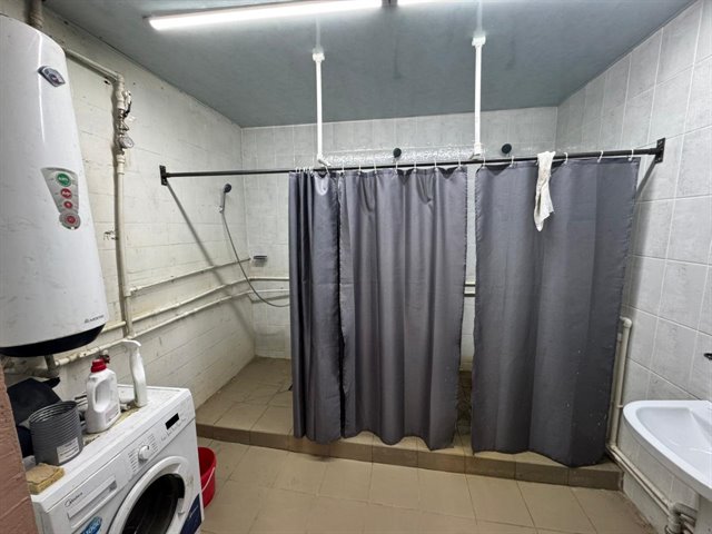 Аренда под склад-производство 1922 м² с 3 кран-балками  на 3, 3 и 5 тонн