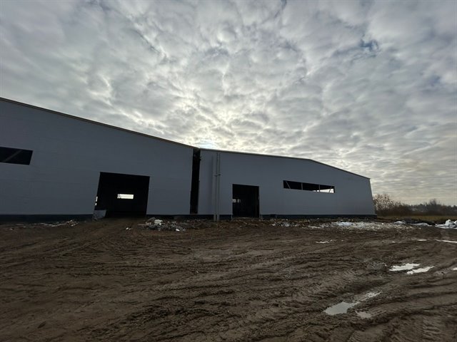 Продажа складского комплекса 3000 м² на земельном участке 1,92 га