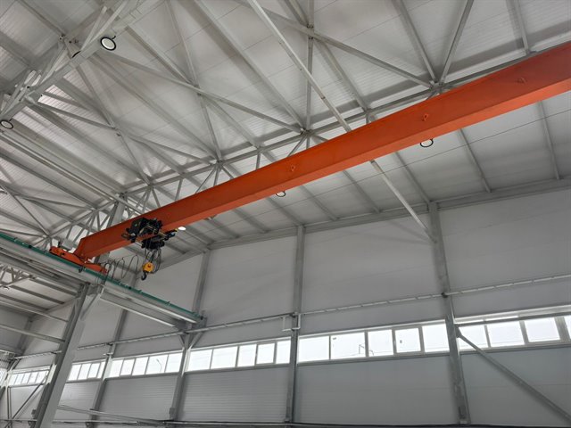 Аренда производственно-складского комплекса от 1500 до 4500 м² с шестью кран-балками на 5 т