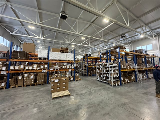 Аренда отапливаемого склада 1300 м² с пандусом