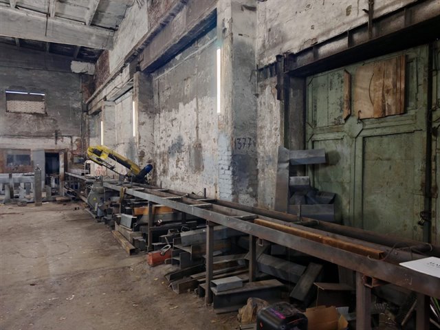 Аренда помещений под склад-производство от 288 м² до 754 м² с кран-балками