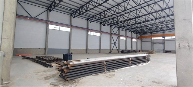 Аренда цеха от 1500 м² до 4500 м² с кран-балками на 10 тонн на участке 1 га