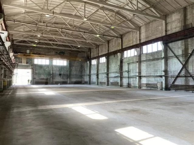 Аренда отапливаемого цеха 2500 м² с двумя кран-балками 16-20 т