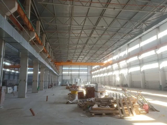 Аренда помещения под склад-производство от 2500 м² до 5000 м² с двумя кран-балками по 10 т