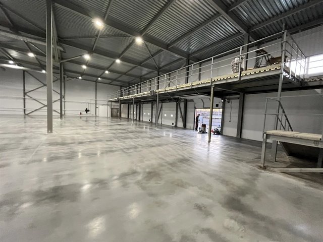 Аренда помещения по склад-производство 1300 м² с пандусом