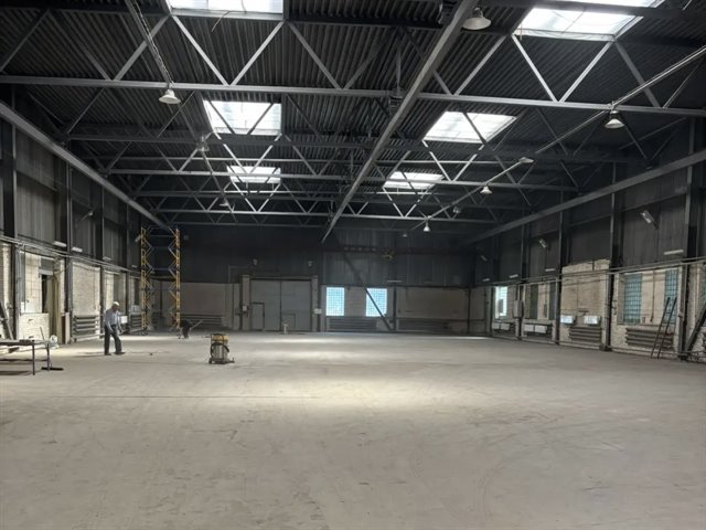 Аренда производсвенно-складского комплекса 2076 м² с кран-балкой 3,2 т.