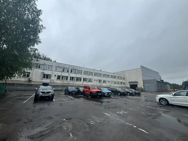 Аренда помещения 3500 м2 на Парнасе под склад/производство с краном 15 т