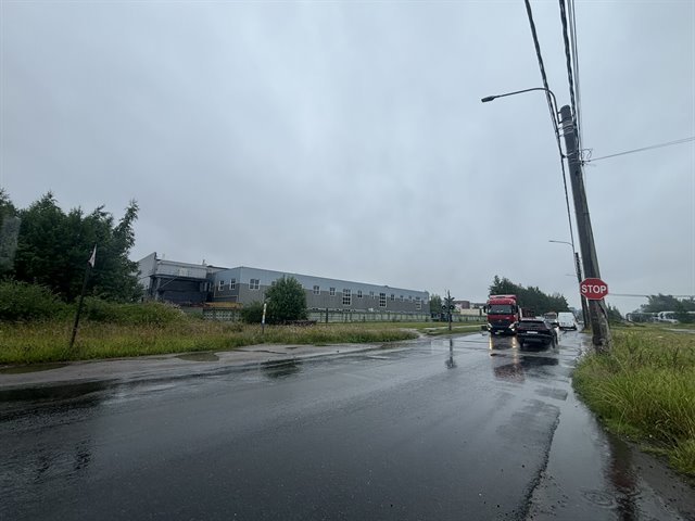 Аренда помещения 1500 м2 на Парнасе под склад/производство с кран балкой 5 тонн 