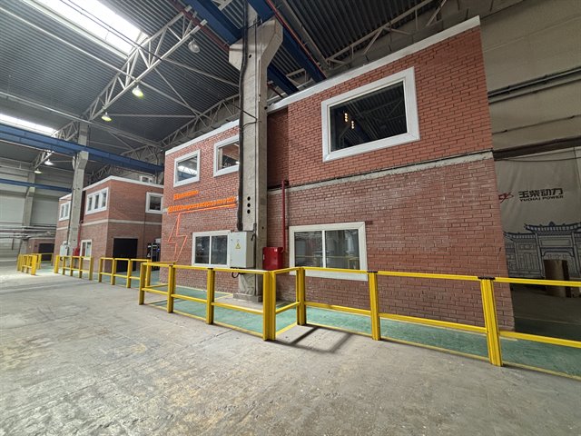 Аренда теплого помещения под производство 7819 м² в городе с 6 кран-балками на 10 т.