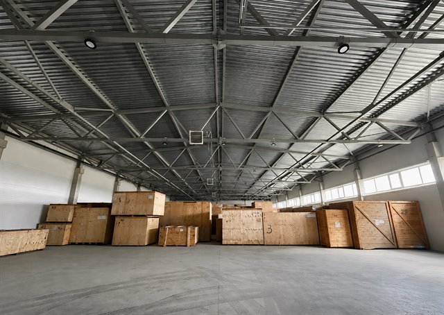 Аренда теплого производственно-складского помещения 1200 м² в Лаголово с возможностью установки кран-балки 