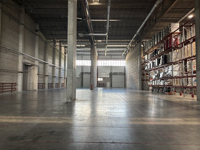Аренда помещения под склад/производсво от 3000 до 7000 м² с э/э до 1мВт в 2-3 км от КАД
