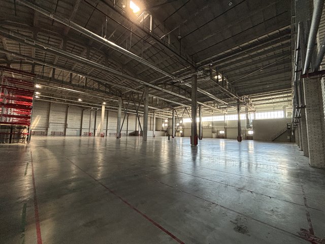 Аренда помещения под склад/производсво от 3000 до 7000 м² с э/э до 1мВт в 2-3 км от КАД