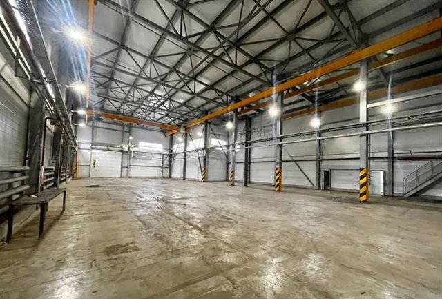 Аренда теплого цеха 685 м² c двумя кран-балками на 5 и 3,2 т