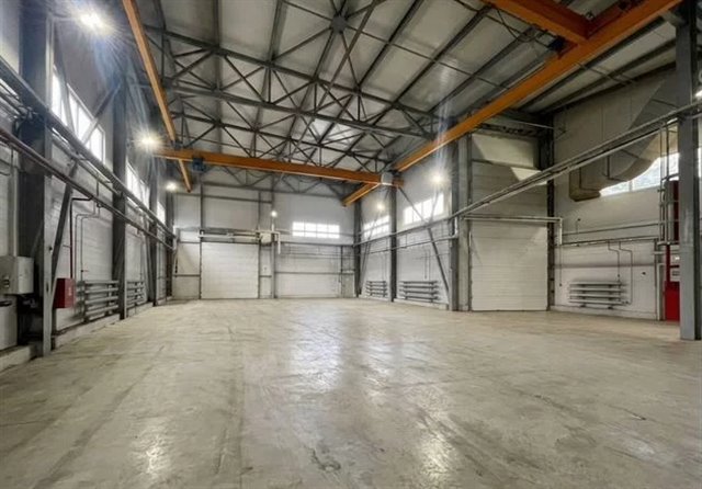 Аренда теплого цеха 685 м² c двумя кран-балками на 5 и 3,2 т
