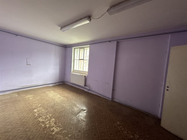 Аренда помещения под склад/производство 560 м² в городе
