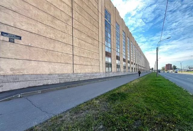 Аренда скласдкого помещения 2200 м² в городе