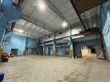 Аренда производственно-складского комплекса 2110 м² с 5 кран-балками от 2-10 тонн, мощностью до 2 мВт 