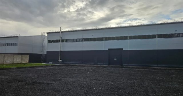 Аренда отапливаемого помещения под склад-производство 1800 м² c офисом 