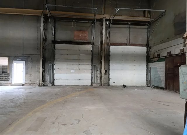Аренда помещения под склад/производство 2505 м² с 5 кран-балками в городе 