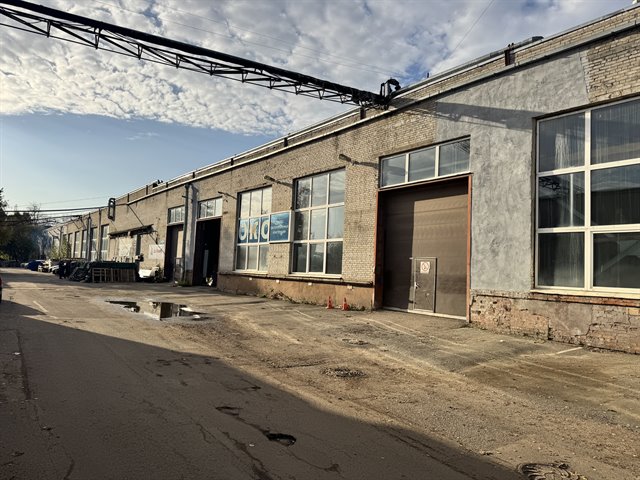 Аренда 2200 кв м под склад-производство, Автосервис в городе