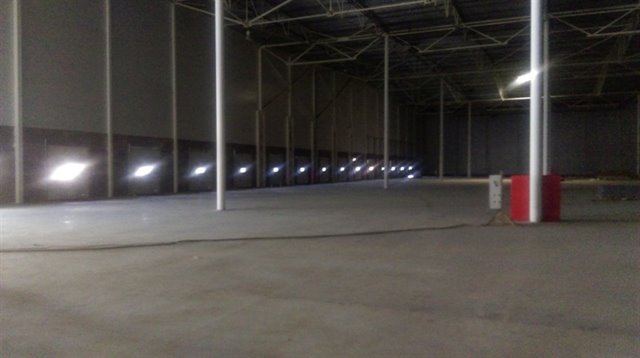 Аренда склада класса А общей площадью 10000 кв.м с делением на секции по 2000 кв.м